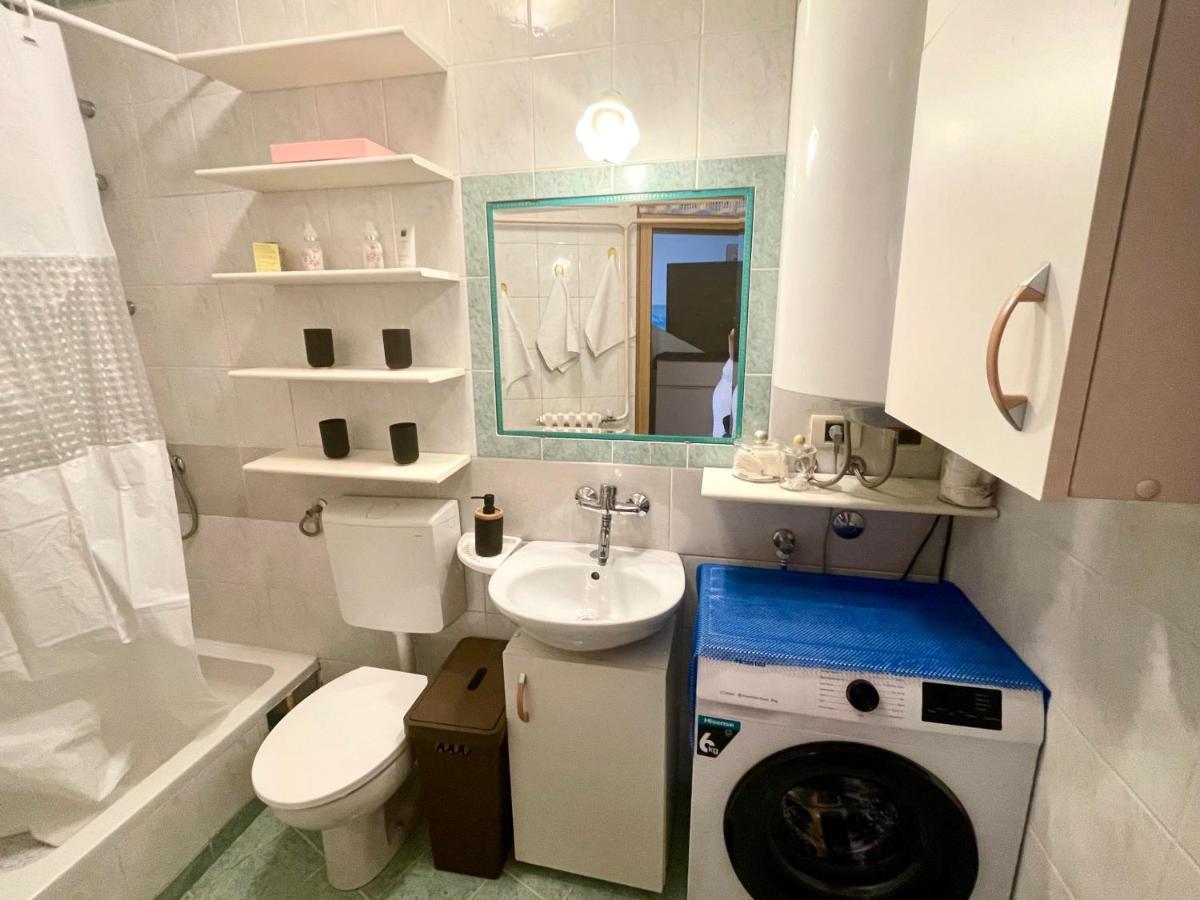 Apartment Mila With Jacuzzi Spa Pula Exterior foto