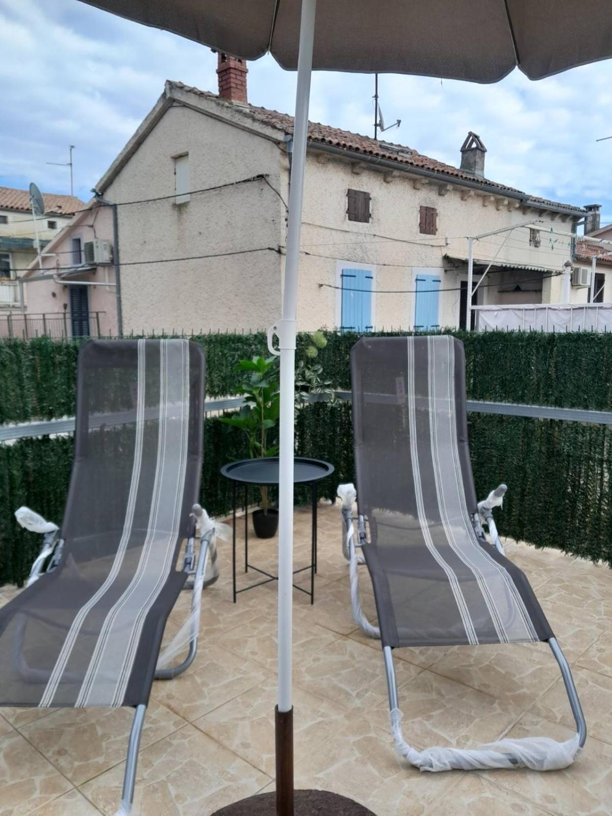 Apartment Mila With Jacuzzi Spa Pula Exterior foto
